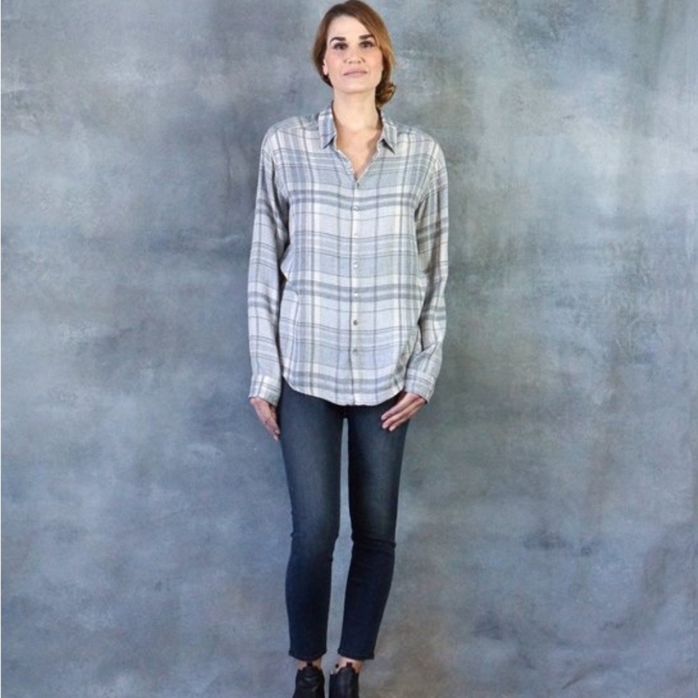Xirena Shelby Gray Plaid Flannel Long Sleeve Button Up Shirt